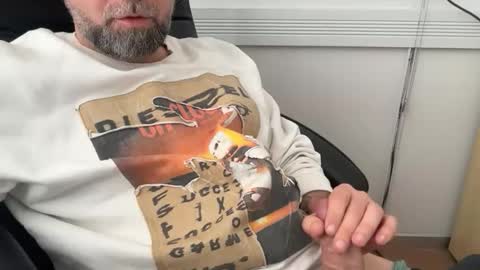 porw23 online show from April 23, 8:33 am