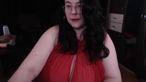 PoshMistres    online show from April 12, 4:49 am