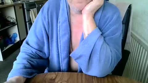 poshman65 online show from February 26, 10:27 am