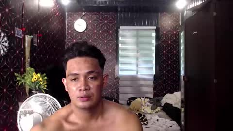 VEeeAsian online show from November 4, 1:51 am