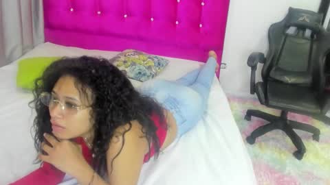 poutyseleny online show from December 16, 1:06 pm