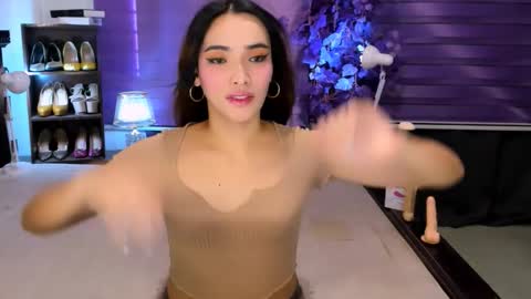 preciosa_banks69 online show from December 3, 6:58 am