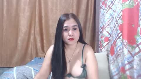 precious0088 online show from March 15, 9:29 pm