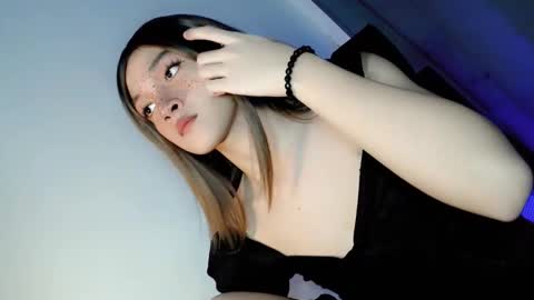 MY LOVE LAURA online show from June 10, 7:24 pm