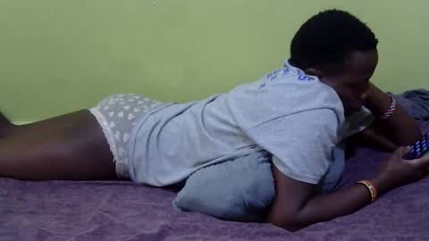 precious_nesh online show from December 2, 12:47 pm