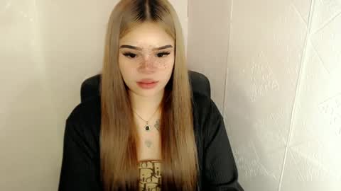 MAXXINE online show from March 11, 7:03 am