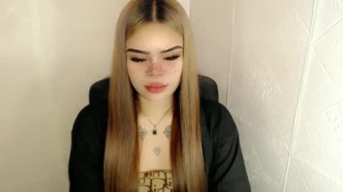 MAXXINE online show from March 8, 10:24 pm