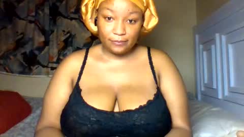 Prettie diva online show from May 19, 12:23 pm