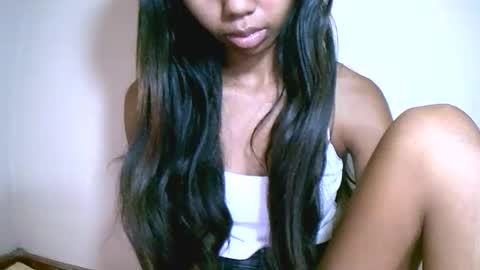 prettiethalia online show from March 1, 12:42 pm