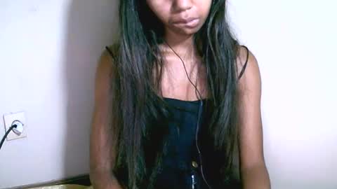 prettiethalia online show from February 19, 9:36 pm