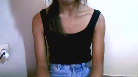 prettiethalia online show from February 7, 9:23 am