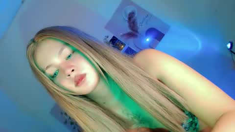 Flor online show from November 11, 5:31 am