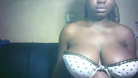 pretty_milan online show from February 8, 11:35 am