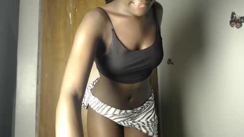 pretty_petitebody online show from September 8, 10:42 pm