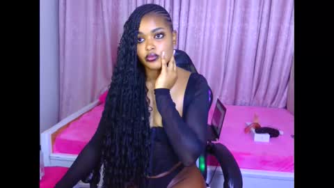pretty_shally online show from February 7, 2:03 am