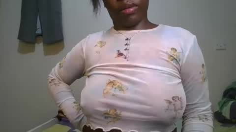 pretty_shila online show from October 26, 8:19 pm