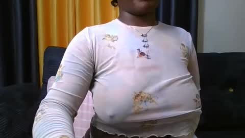 pretty_shila online show from December 19, 8:54 am