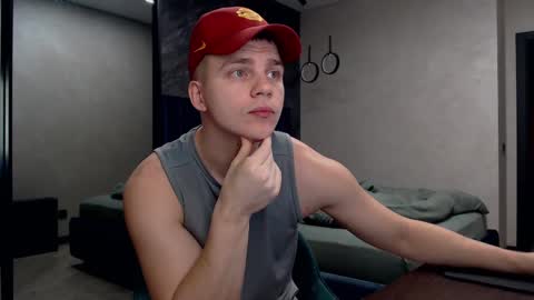 Justin online show from March 5, 3:40 am