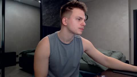 Justin online show from February 20, 7:45 am