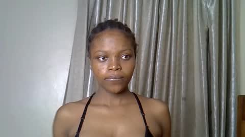 SaraCattra online show from October 8, 12:40 am