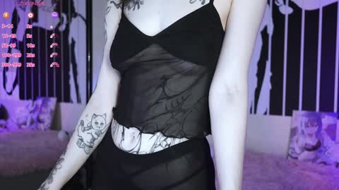 Violet online show from February 5, 1:04 am