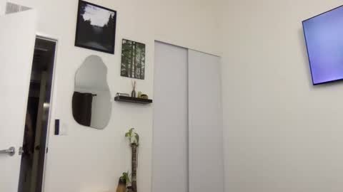 pretty boy online show from January 18, 3:26 am