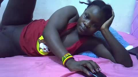 prettykenia online show from February 25, 9:37 pm