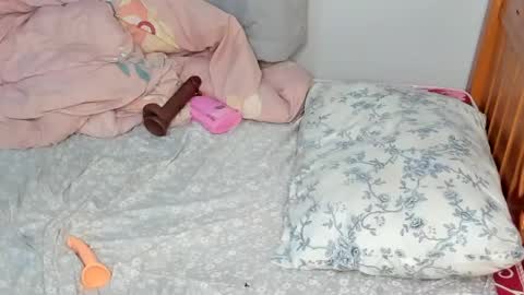 prettyley online show from July 28, 7:39 pm
