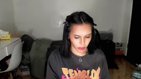 Snapshot of prettylittlesuckerr chatting on September 20, 12:08 pm Jovill Mays online show from September 20, 12:08 pm