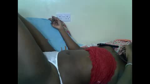 LILIAN online show from December 3, 2:29 pm