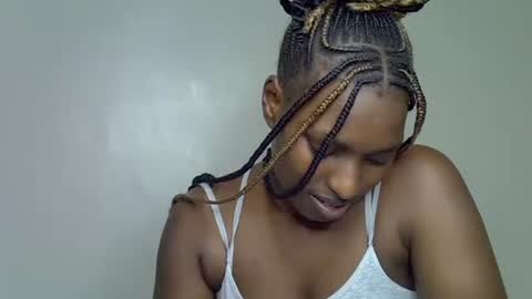 prettyshasha_ online show from October 8, 1:35 am