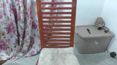 SHIELA MAE online show from November 19, 4:34 am