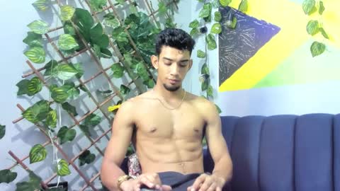 prince_arthur77 online show from October 5, 2:02 pm