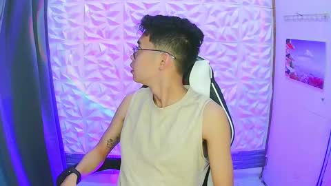 prince_harrison online show from November 19, 10:47 am