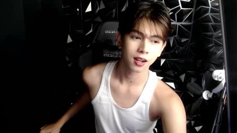 princecalix online show from March 12, 11:19 pm