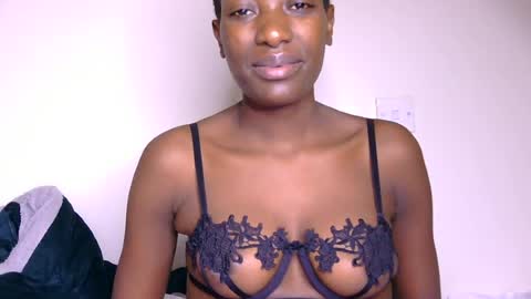 Leilani online show from August 8, 9:36 pm