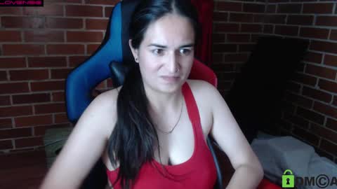 Leia online show from June 6, 10:15 pm