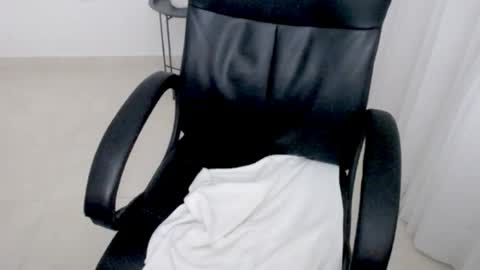 valery dollx online show from March 21, 1:22 am