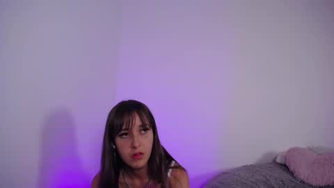 Emily online show from November 27, 9:33 pm