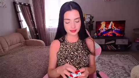 princessamira1 online show from August 5, 5:04 am