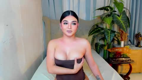 PrincessDONT FORGET TO FOLLOW ME online show from February 21, 11:35 am