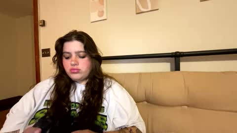 princessviccxo online show from April 18, 2:46 am