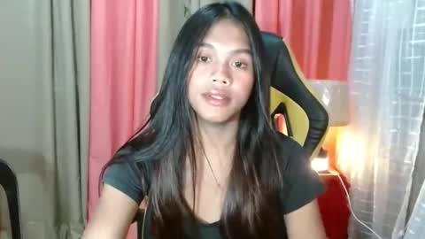 princessrynn online show from October 8, 7:03 am