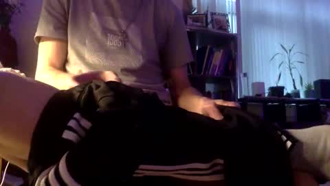 Snapshot of profnwear chatting on February 1, 12:18 am ProfNUWear online show from February 1, 12:18 am