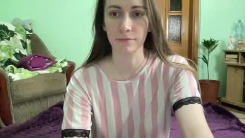 Snapshot of proud_sweet_21 chatting on October 6, 9:54 pm proud sweet 21 online show from October 6, 9:54 pm