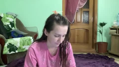 Snapshot of proud_sweet_21 chatting on October 25, 10:21 pm proud sweet 21 online show from October 25, 10:21 pm