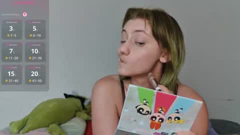 Oli online show from July 25, 9:24 pm