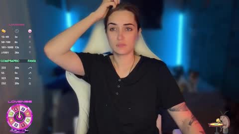 Queen of Pain online show from December 15, 12:28 am