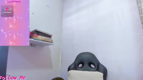 psique_naughty2 online show from September 26, 5:54 pm