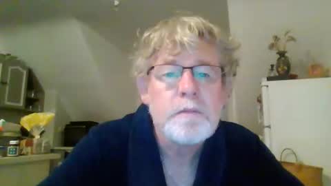 Snapshot of ptitrouquin chatting on October 1, 5:39 am ptitrouquin online show from October 1, 5:39 am